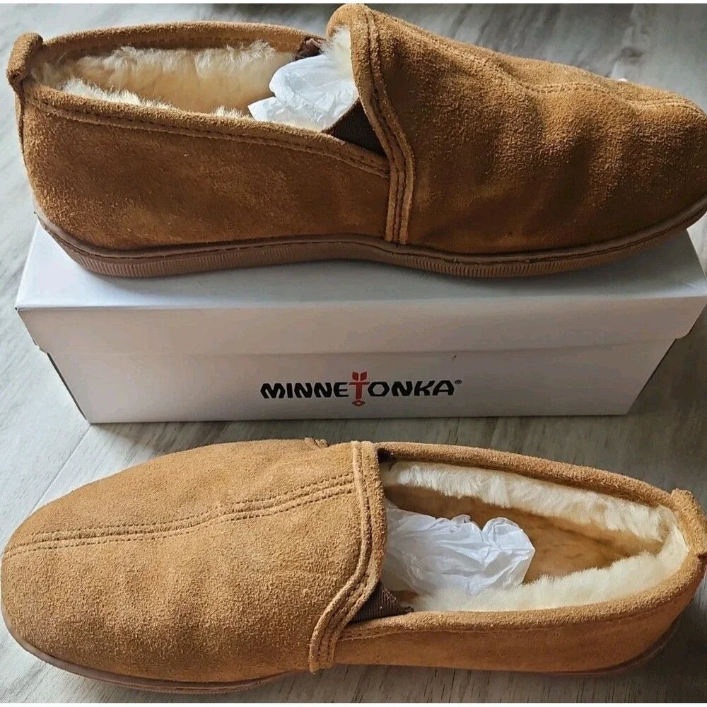 NEW Minnetonka Twin Gore Sheepskin Tan Slippers - US 12